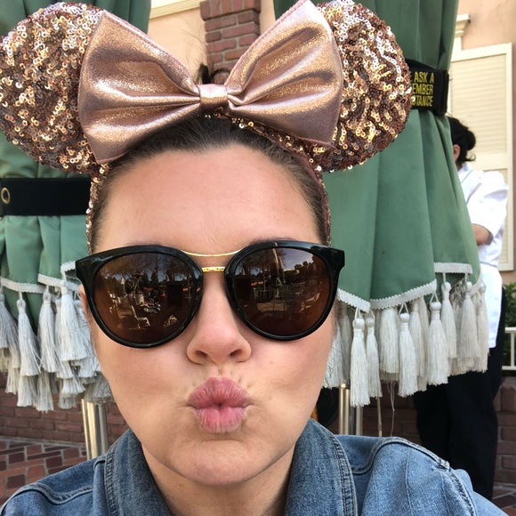 Meet your Posher, Michele - Picture 1 of 2